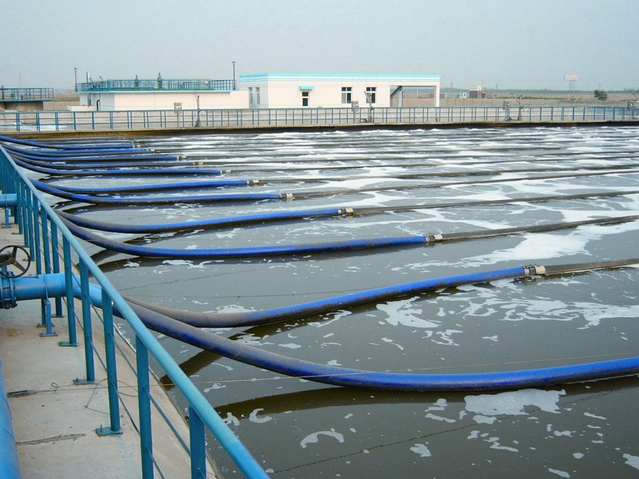 弯管内壁耐蚀层的自动堆焊
